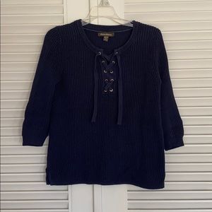 Sweater with cropped sleeves